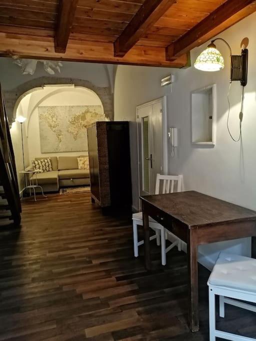 I Pelandroni Casa Vacanze Villa ออสตูนี ภายนอก รูปภาพ